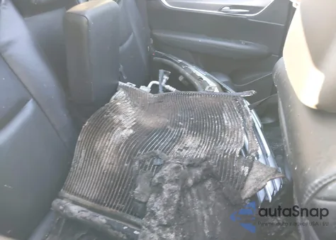 2017 Cadillac Xt5 Luxury z USA, uszkodzony, nr VIN 1GYKNDRS5HZ319935